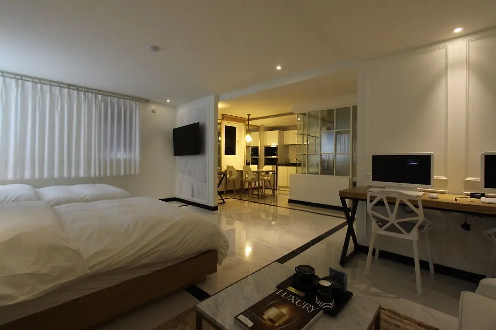 Premier Hotel Xym Seul
