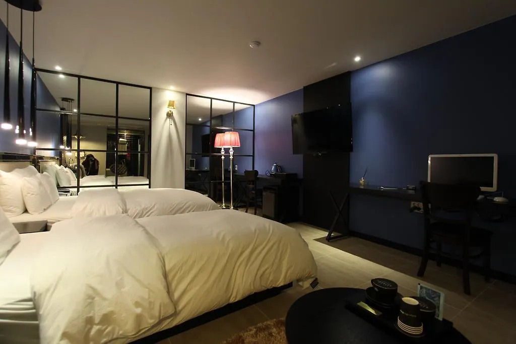 Premier Hotel Xym Soul